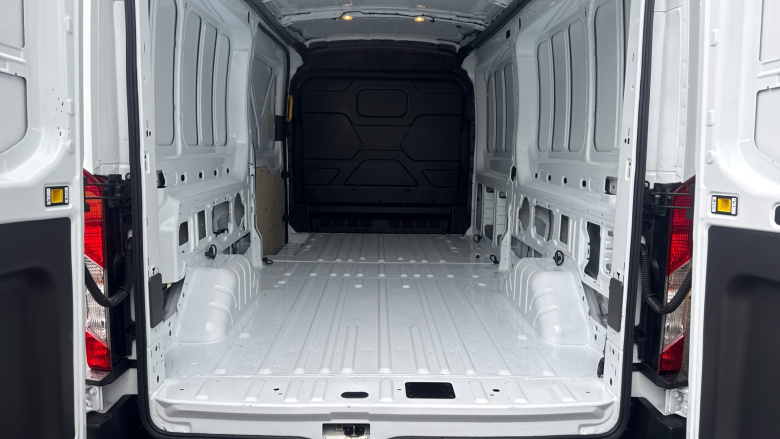 Ford Transit E-350 L3 Rwd 135kW 68kWh H2 Leader Van Auto